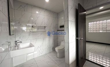 3 Bedrooms House in Phanthip Village 2  East Pattaya H012409