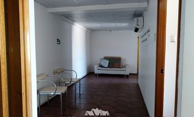 Oficina en Arriendo en Mujica con Astorga