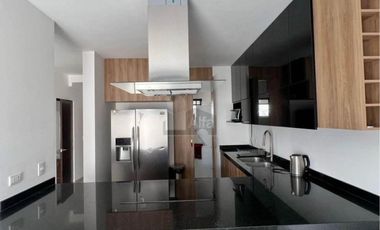 Casa AMUEBLADA en RENTA en Fraccionamiento Paseo San Junípero, Querétaro