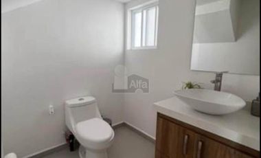 Casa AMUEBLADA en RENTA en Fraccionamiento Paseo San Junípero, Querétaro