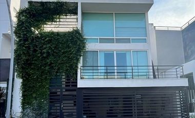 Casa en Venta en Catalonia / San Jerónimo
