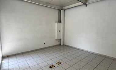 Renta oficinas en Av. Universidad - Chimalistac, con terraza