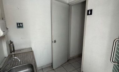 Renta oficinas en Av. Universidad - Chimalistac, con terraza