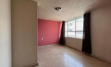 Casa en Venta con Locales Comerciales Toluca