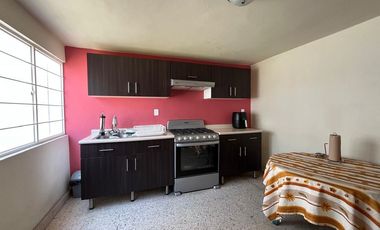 Casa en Venta con Locales Comerciales Toluca