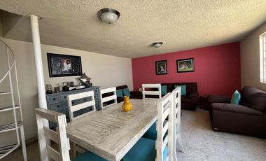 Casa en Venta con Locales Comerciales Toluca