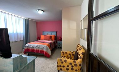 Casa en Venta con Locales Comerciales Toluca