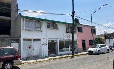 Casa en Venta con Locales Comerciales Toluca