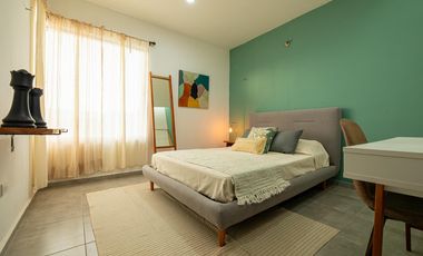 EN VENTA CASA EN MÉRIDA DE 2 HABITACIONES CON JARDÍN