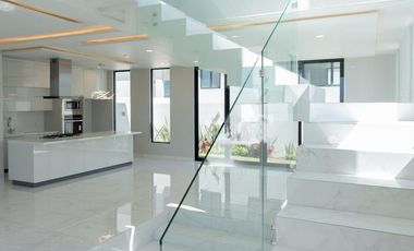 Casa nueva en venta en Punto Sur Elite, Tlajomulco de Zuñiga, Jal