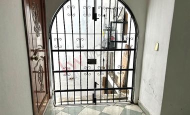 EN VENTA CASA EN SAN CRISTOBAL, EN CALLE DIEGO MAZARIEGO A 2 CUADRAS DEL PUENTE🏡