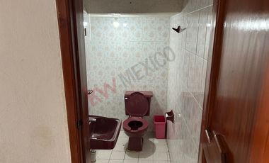 EN VENTA CASA EN SAN CRISTOBAL, EN CALLE DIEGO MAZARIEGO A 2 CUADRAS DEL PUENTE🏡