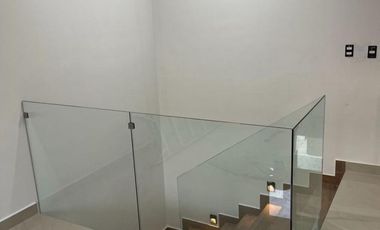 CASA EN VENTA FRACC. QUINTAS LA CIMA, EN VIÑEDOS, TORREON COAH.