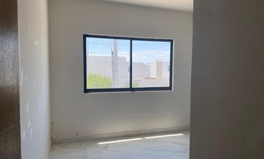 CASA EN VENTA FRACC. QUINTAS LA CIMA, EN VIÑEDOS, TORREON COAH.