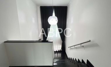 3 Bedrooms 3 Bathrooms in East Pattaya