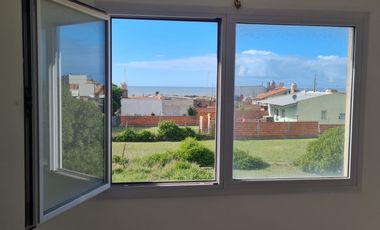 DUPLEX 3 AMBIENTES. BARRIO FELIX U. CAMET.