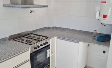 DUPLEX 3 AMBIENTES. BARRIO FELIX U. CAMET.