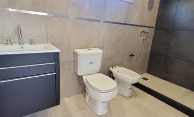 VENTA CASA MODERNA  A ESTRENAR DE DOS PLANTAS ZONA NORTE