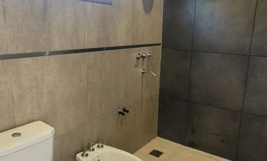 VENTA CASA MODERNA  A ESTRENAR DE DOS PLANTAS ZONA NORTE