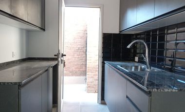 VENTA - DUPLEX 2 HABITACIONES - LAS GARZAS Y JORGE NEWERY