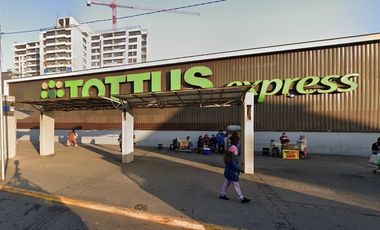 Terreno Sitio Local Avenida Metro a la Puerta Venta Recoleta