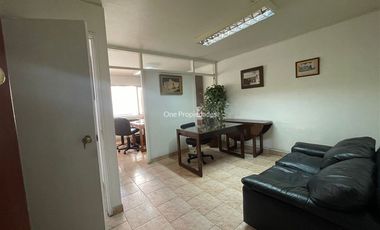 Oficina en Arriendo en Huerfanos | Agustinas | Oficina amoblada | Dos Privados | 54 Mts 2