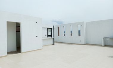 Venta casa a estrenar, sector Mitad del Mundo