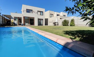 CASA SANTA ELENA CERCANO A COLEGIOS#PUMAHUE#TREWHELAS#PUCALAN