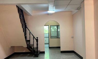 FOR SELL Townhouse/Townhome  Rungruang House 1 BTS-Kheha CX-120610