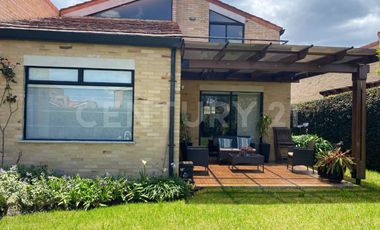 CASA EN VENTA  CHUNUGUA CAJICA