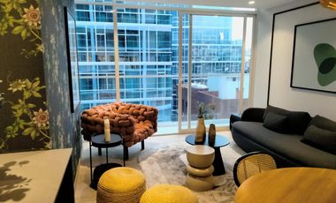 VENTA Departamento 2 dormitorios piso 16 en edificio exclusivo AH