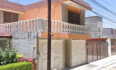 Casa en Remate en Valle Dorado, F-608