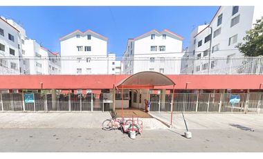 Depto en Remate en Granjas México, F-649