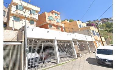 Casa en Remate en Los Pirules, F-657