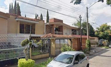 Casa en Remate en Bosques De La Victoria, Guadalajara F-216