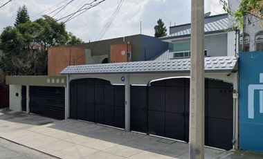 Casa en Remate en Ciudad Satélite, F-882