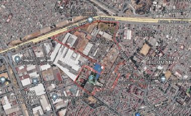 Casa en Remate en 7 Maravillas, F-885