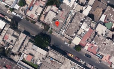 Casa en Remate en 7 Maravillas, F-885