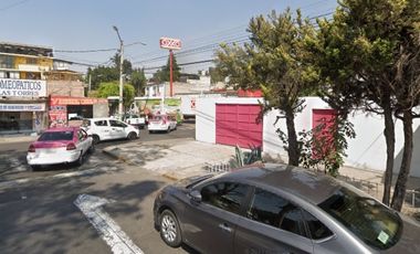 Casa en Remate en Constituyentes De 1917, F-278