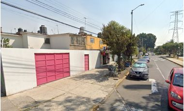 Casa en Remate en Constituyentes De 1917, F-279