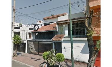 Casa en Remate en Jardín Balbuena, F-1195