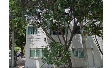 Edificio en Remate en Periodista, F-490