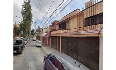 Casa en Remate en Jardín Balbuena, F-1375