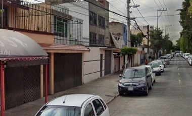 Casa en Remate en Jardín Balbuena, F-1375