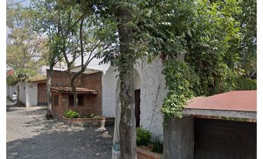 Casa en Remate en San Jeronimo Lidice, F-1412