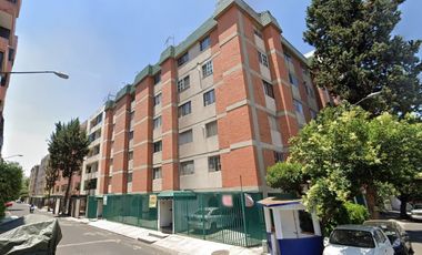 Depto en Remate en Paseos de Taxqueña, F-1481