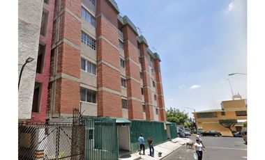 Depto en Remate en Paseos de Taxqueña, F-1481