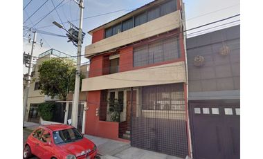 Depto en Remate en Florida, F-1528