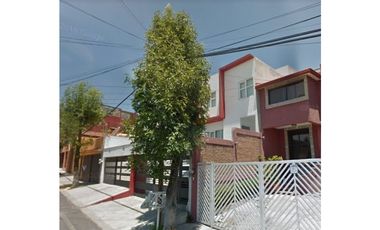 Casa en Remate en Lomas de Valle Dorado, F-1571