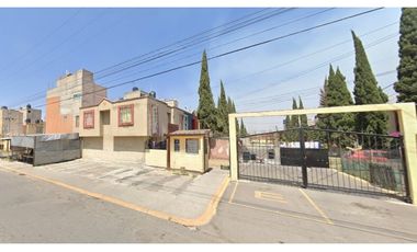 Depto en Remate en Portal Chalco, F-1619